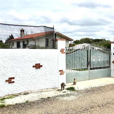 La Maison Blanche Appartement Iglesias Buitenkant foto